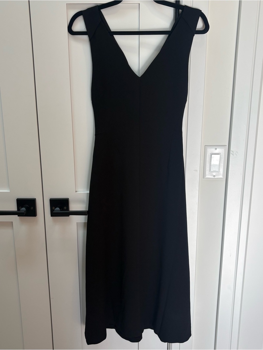 NWT Sleeveless Crisscross Back Midi Dress - Picture 7 of 7